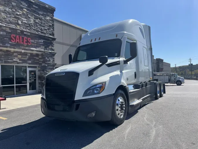 2020 Freightliner Cascadia