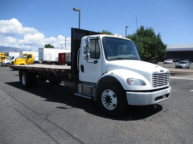 2015 FREIGHTLINER/MERCEDES M2 106