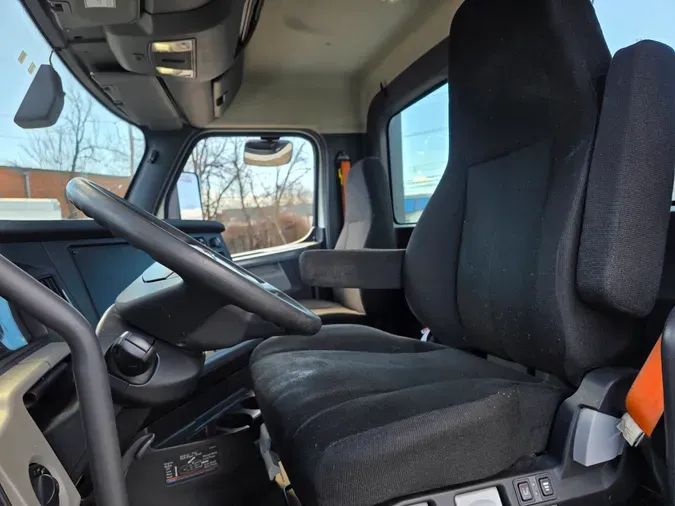 2019 FREIGHTLINER/MERCEDES NEW CASCADIA 116