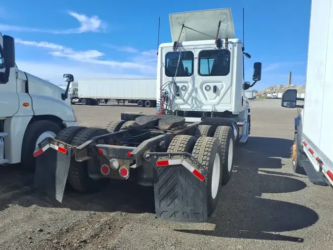 2018 FREIGHTLINER/MERCEDES CASCADIA 125