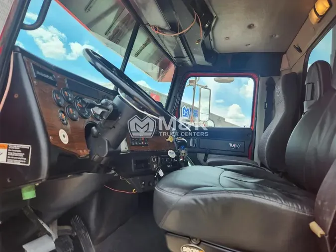 2017 WESTERN STAR 4900