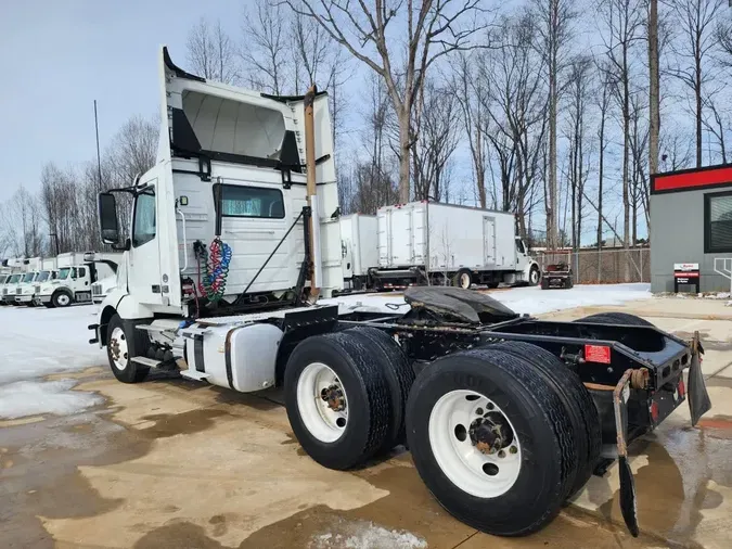 2020 VOLVO VNL64T-300226ad369a8ea5b0585624d764c3f2bdc