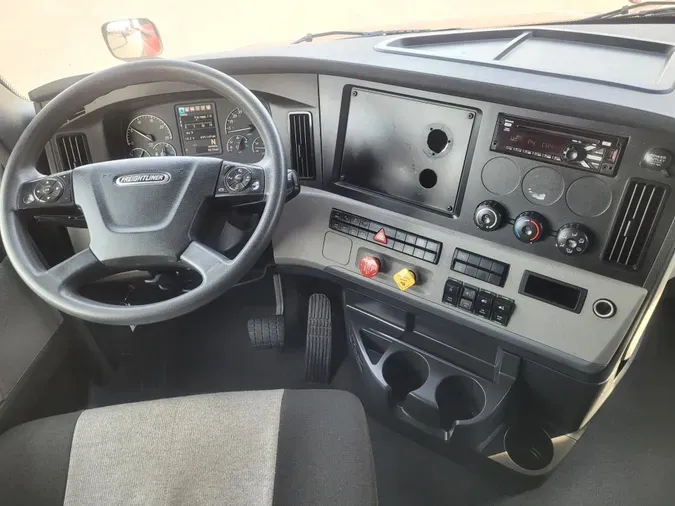 2021 Freightliner Cascadia