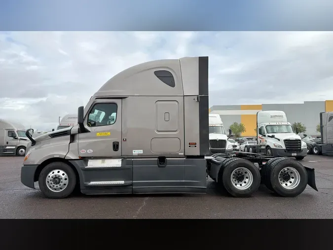 2025 Freightliner Cascadia 126226f5bd52c11c15caf56324bd58c0cd6