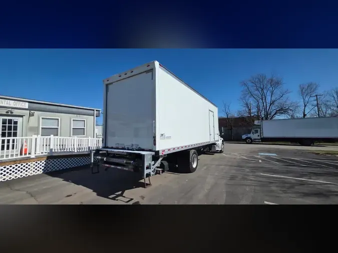 2019 FREIGHTLINER/MERCEDES M2 106