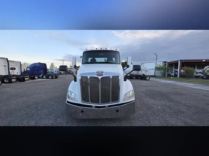 2020 Peterbilt 5792272c6119de84413994125bc44ff78eb