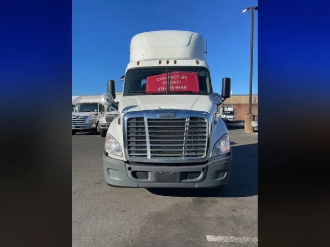 2019 FREIGHTLINER/MERCEDES CASCADIA 113227460593d6091168859b18783c23fb6