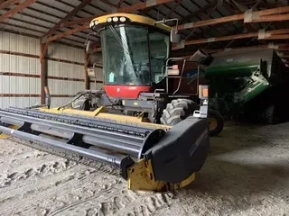 2017 New Holland Speedrower 160