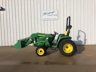 2015 John Deere 3032E