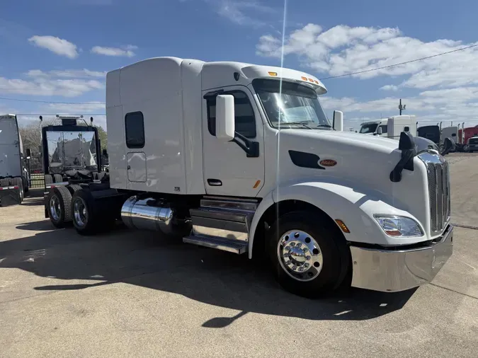 2022 Peterbilt 579