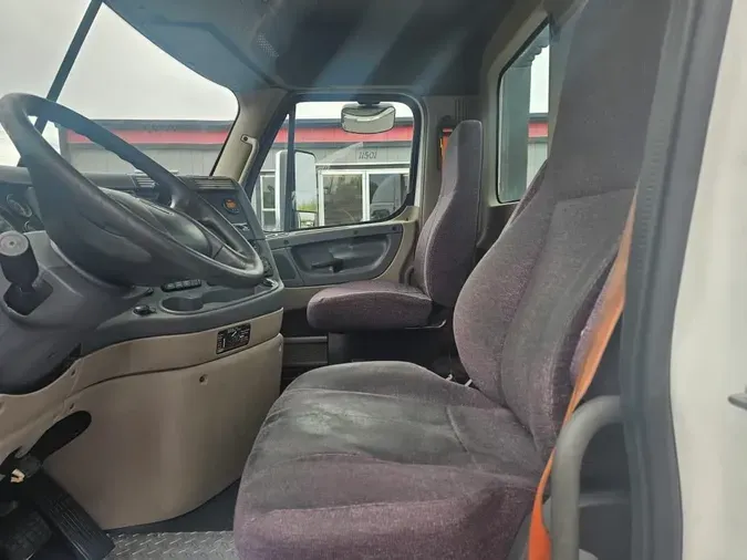 2018 FREIGHTLINER/MERCEDES CASCADIA 113