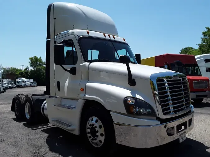 2018 FREIGHTLINER/MERCEDES CASCADIA 125