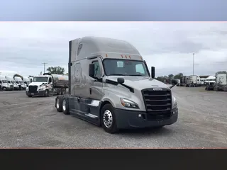 2022 Freightliner Cascadia 126