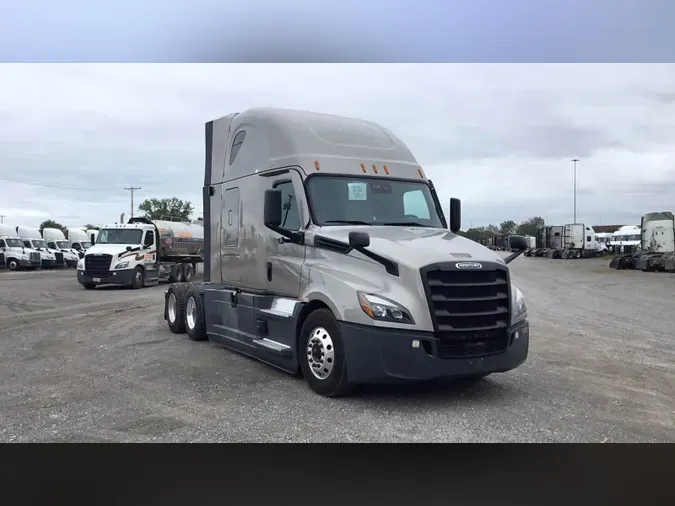 2022 Freightliner Cascadia 126227a7ceeb0a7f22cc16605117b3a8d34