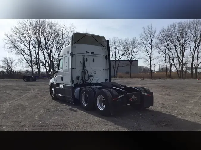 2021 Freightliner Cascadia 126