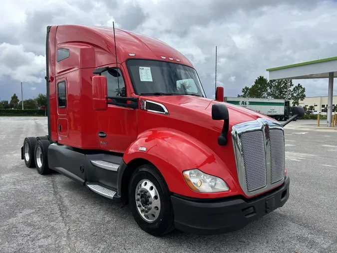 2022 Kenworth T680