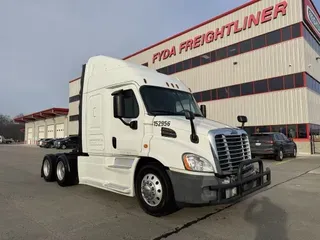 2016 Freightliner Cascadia