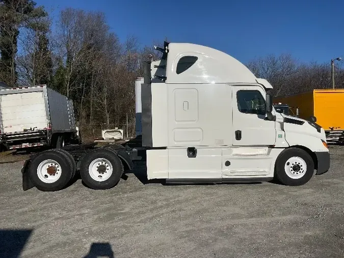 2019 Freightliner T12664ST