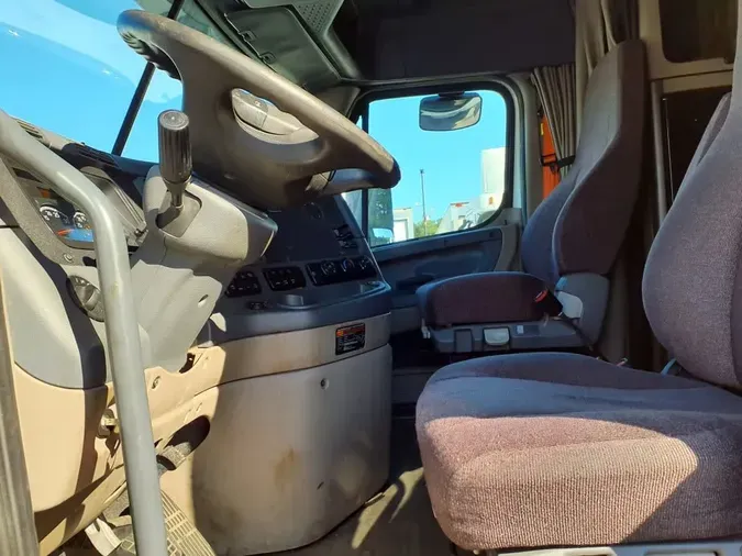 2019 FREIGHTLINER CASCADIA 125