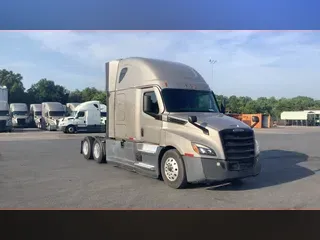 2022 Freightliner Cascadia 126