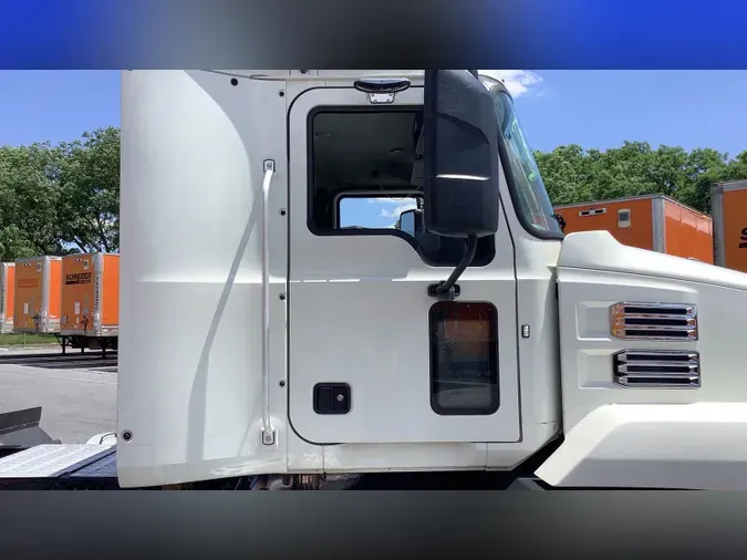 2020 Mack Anthem227f2c237f78f2cee709a835a3f57da1