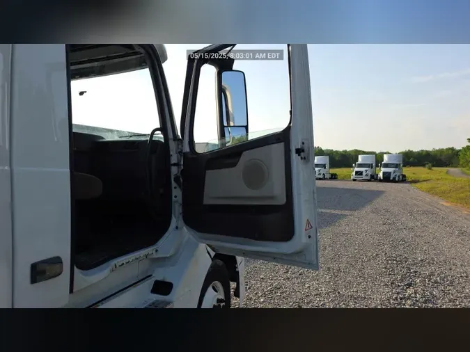 2018 Volvo VNL300
