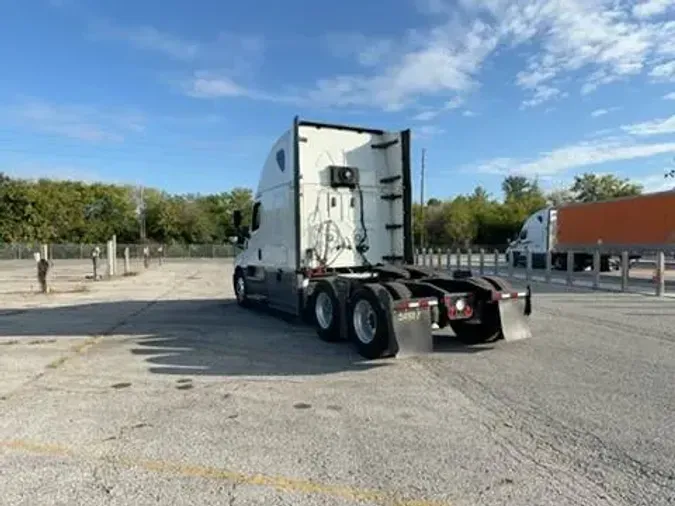 2020 Freightliner Cascadia