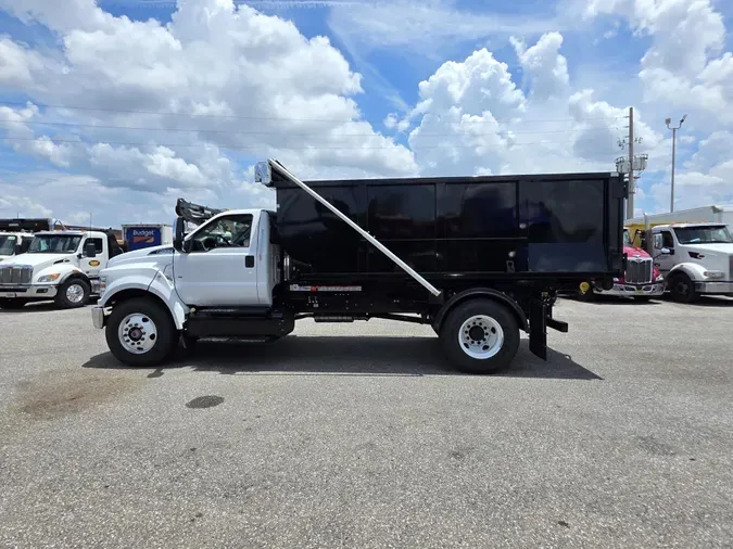 2025 Ford F-650