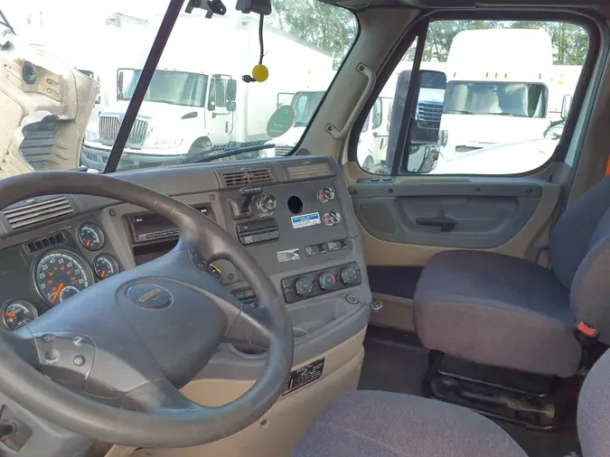 2018 FREIGHTLINER/MERCEDES CASCADIA 125