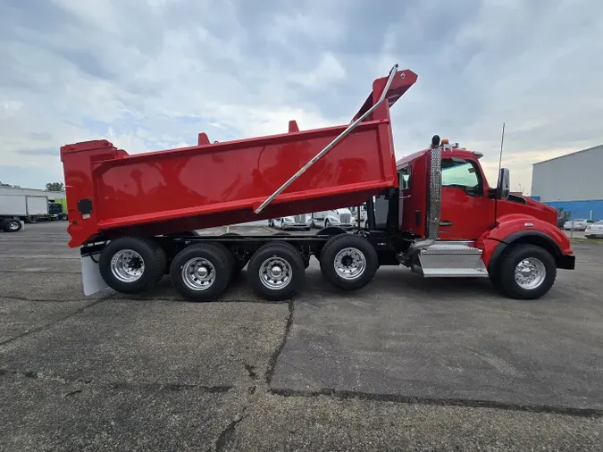 2026 Kenworth T8802284ed4c4dd58001ff7adf9547f3ea54