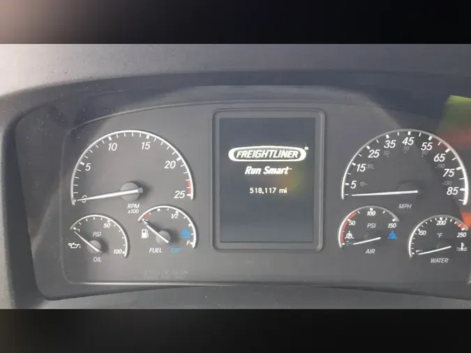 2021 Freightliner Cascadia 126