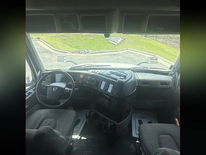 2021 VOLVO VNR7402288df249d90e9279b39ed2887bc480b