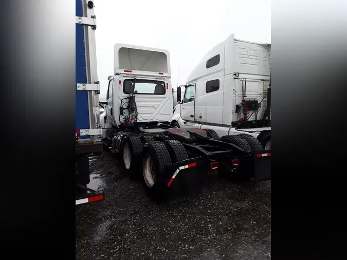 2019 NAVISTAR INTERNATIONAL LT625 DAYCAB T/A