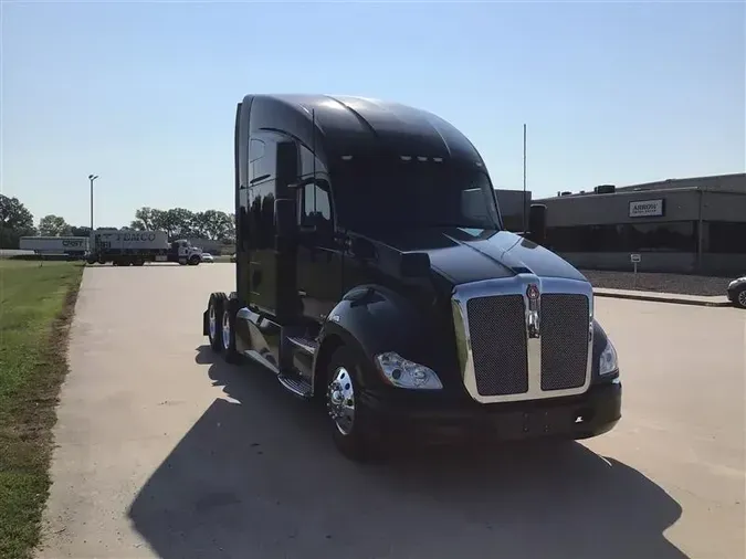 2021 KENWORTH T680