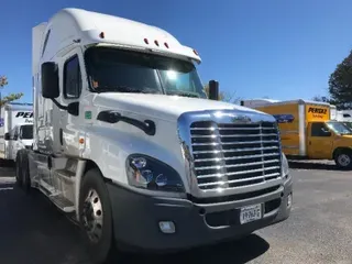 2018 FREIGHTLINER X12564ST