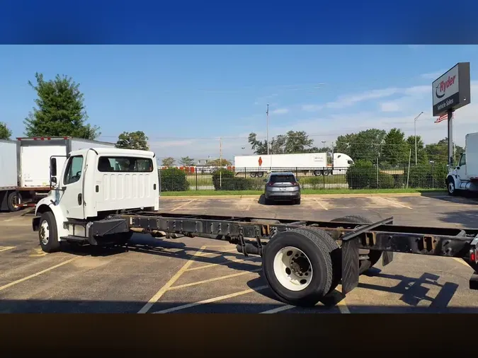2018 FREIGHTLINER/MERCEDES M2 106