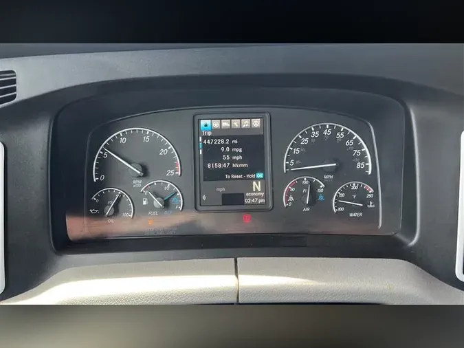 2021 FREIGHTLINER CA126