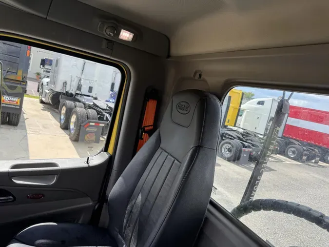 2021 Peterbilt 579