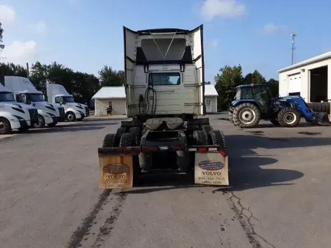 2017 Volvo VNL300