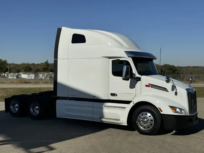 2023 PETERBILT 579