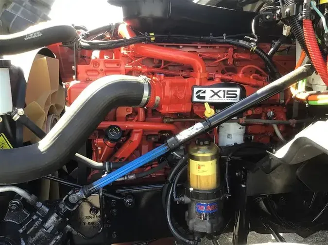 2018 INTERNATIONAL LT