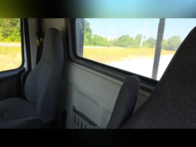 2018 Volvo VNL300