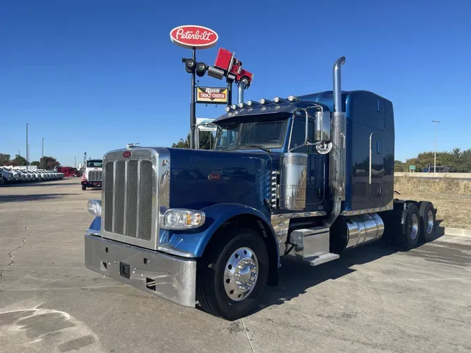 2024 Peterbilt 389
