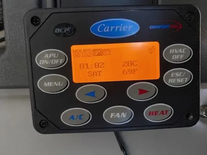 2023 Volvo VNR64T400