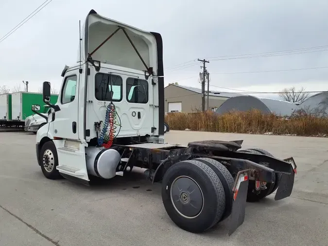 2020 FREIGHTLINER/MERCEDES NEW CASCADIA 116229e756d5643e9a90f0cd504fb58693a