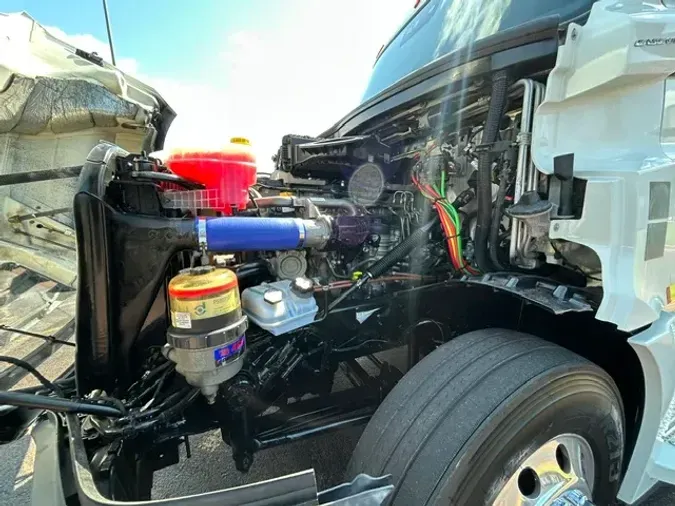 2021 FREIGHTLINER CA126