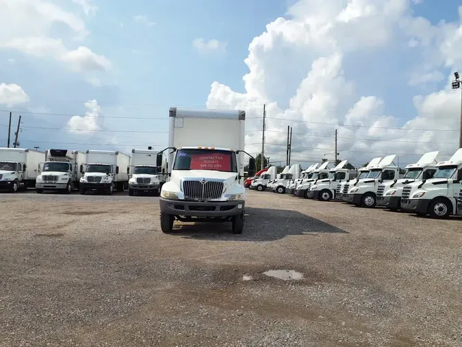 2020 NAVISTAR INTERNATIONAL MV607 (4X2)