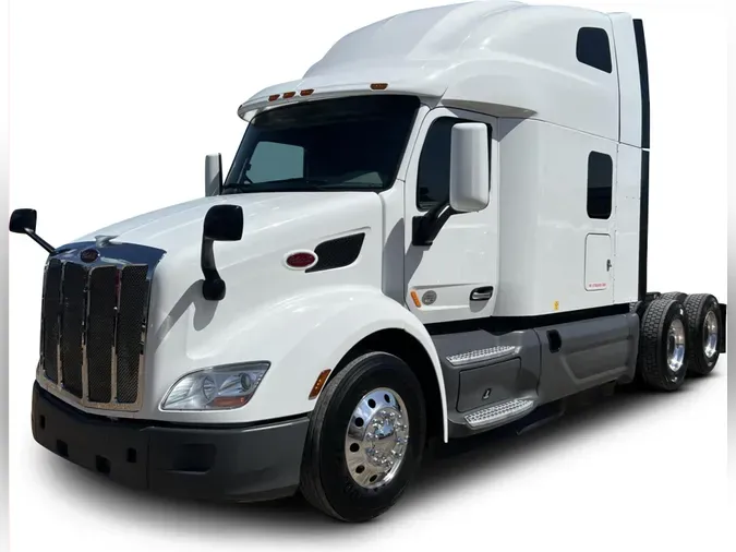 2021 Peterbilt 57922a104bda878784f44f70ab16a0c8a51