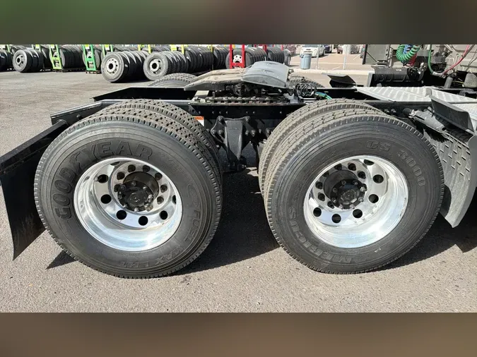 2025 Freightliner Cascadia 12622a5c7122a825417926246a102ee47aa