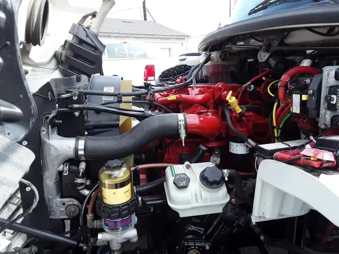 2019 FREIGHTLINER/MERCEDES M2 106